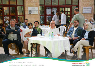 Hebron YDRC Hosts Public Screening of Egypt vs. Australia Match as Part of &ldquo;Baytna 2026&rdquo; Season Marking 30 Years Since Establishment