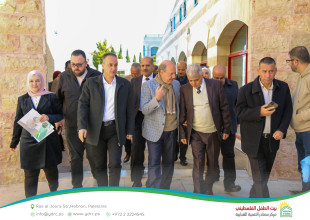 بمشاركة رسمية وأكاديمية واسعة: مركز مصادر يستضيف ندوة علمية بعنوان "التعليم بين الإنقاذ والغياب: مسؤولية وطنية"