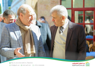 بمشاركة رسمية وأكاديمية واسعة: مركز مصادر يستضيف ندوة علمية بعنوان "التعليم بين الإنقاذ والغياب: مسؤولية وطنية"