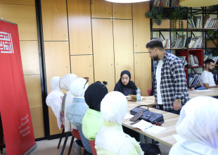 انطلاق تدريب "English For Travel" في البيت الأمريكي بمركز مصادر التنمية الشبابية