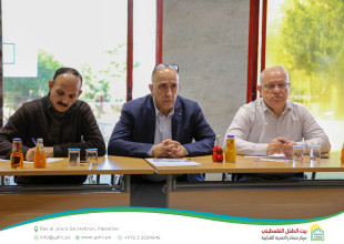 مركز مصادر يوقّع اتفاقيات مشروع "شركاء من أجل التمكين" مع المؤسسات الشريكة في الخليل