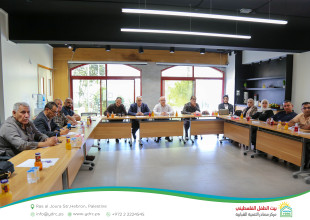 مركز مصادر يوقّع اتفاقيات مشروع "شركاء من أجل التمكين" مع المؤسسات الشريكة في الخليل