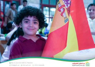 Amid a Vibrant Sporting and Entertainment Atmosphere, Hebron YDRC Organizes a Public Viewing Event for the FIFA World Cup Final