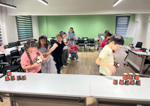 اختتام ورشة &ldquo;مفكرة أنا&rdquo; في مركز مصادر التنمية الشبابية