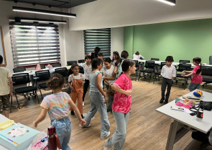 اختتام ورشة &ldquo;مفكرة أنا&rdquo; في مركز مصادر التنمية الشبابية