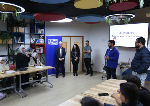 Visit of American Spaces Representatives to the American Space at YDRC Hebron: Strengthening Educational Collaboration