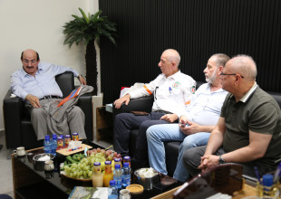 زيارة الدكتور سمير جرّاد لمركز مصادر التنمية الشبابية &ndash; الخليل