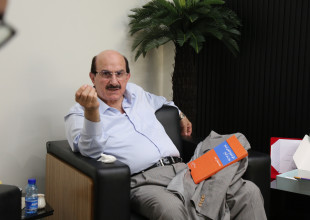 زيارة الدكتور سمير جرّاد لمركز مصادر التنمية الشبابية &ndash; الخليل