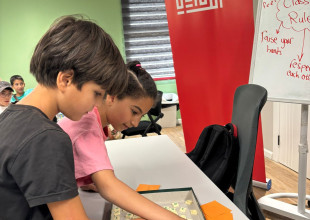 اختتام دورتين في اللغة الإنجليزية بأساليب حديثة ضمن برنامج البيت الأمريكي وسط تفاعل لافت