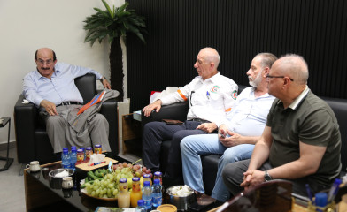 زيارة الدكتور سمير جرّاد لمركز مصادر التنمية الشبابية &ndash; الخليل