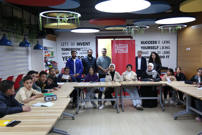 Visit of American Spaces Representatives to the American Space at YDRC Hebron: Strengthening Educational Collaboration